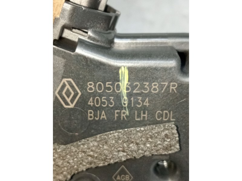 Recambio de motor cierre centralizado delantero izquierdo para renault clio v referencia OEM IAM 805032387R 40539134 2019 5P