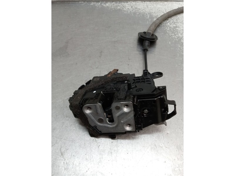 Recambio de motor cierre centralizado trasero izquierdo para renault clio v referencia OEM IAM 825039554R 40739134 2019 5P