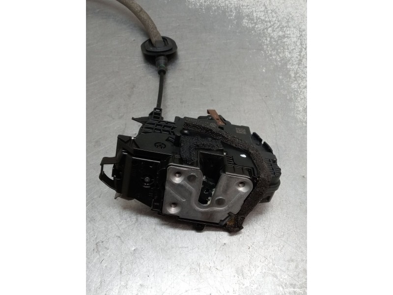 Recambio de motor cierre centralizado trasero derecho para renault clio v referencia OEM IAM 825007311R 40749134 2019 5P