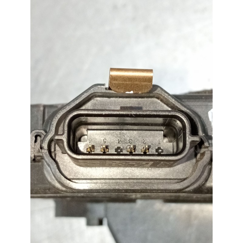 Recambio de motor cierre centralizado trasero derecho para renault clio v referencia OEM IAM 825007311R 40749134 2019 5P