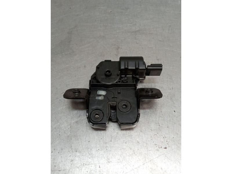 Recambio de motor cierre centralizado porton para renault clio v referencia OEM IAM 846304010R 40507258 2019 5P