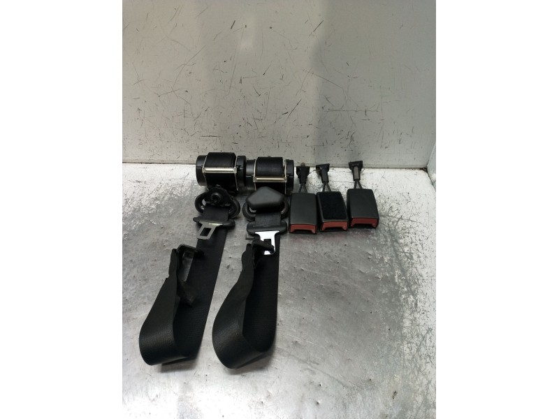 Recambio de juego cinturones trasero para opel astra h gtc (a04) 1.9 cdti (l08) referencia OEM IAM  3P 2004