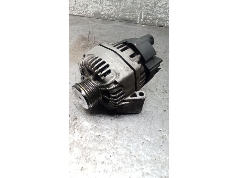 Recambio de alternador para fiat 500 l (330) referencia OEM IAM D80551880175 120A 12