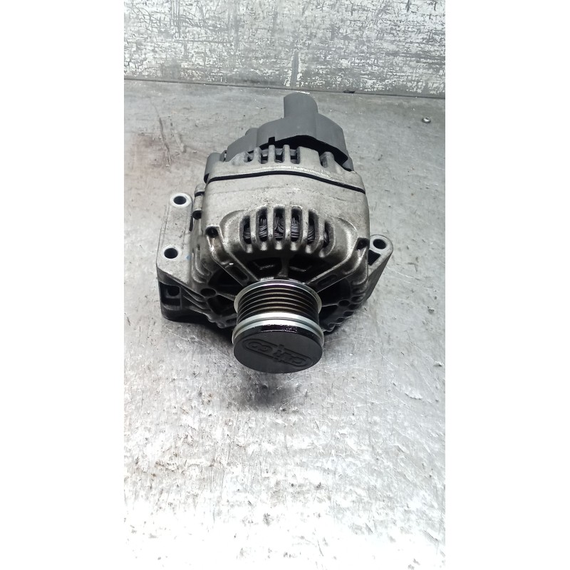 Recambio de alternador para suzuki swift iii (mz, ez) 1.3 ddis (rs 413d) referencia OEM IAM 3140085E00000 90A 05