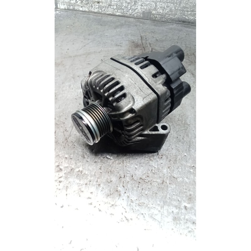 Recambio de alternador para suzuki swift iii (mz, ez) 1.3 ddis (rs 413d) referencia OEM IAM 3140085E00000 90A 05