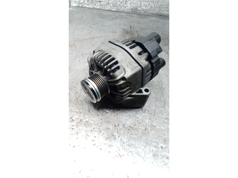 Recambio de alternador para suzuki swift iii (mz, ez) 1.3 ddis (rs 413d) referencia OEM IAM 3140085E00000 90A 05