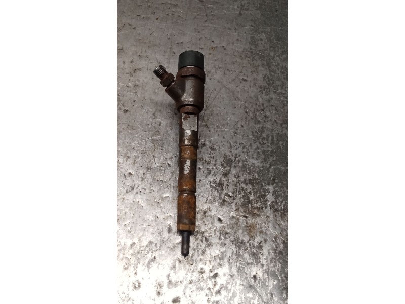 Recambio de inyector para suzuki swift iii (mz, ez) 1.3 ddis (rs 413d) referencia OEM IAM 04455110083 BOSCH 05