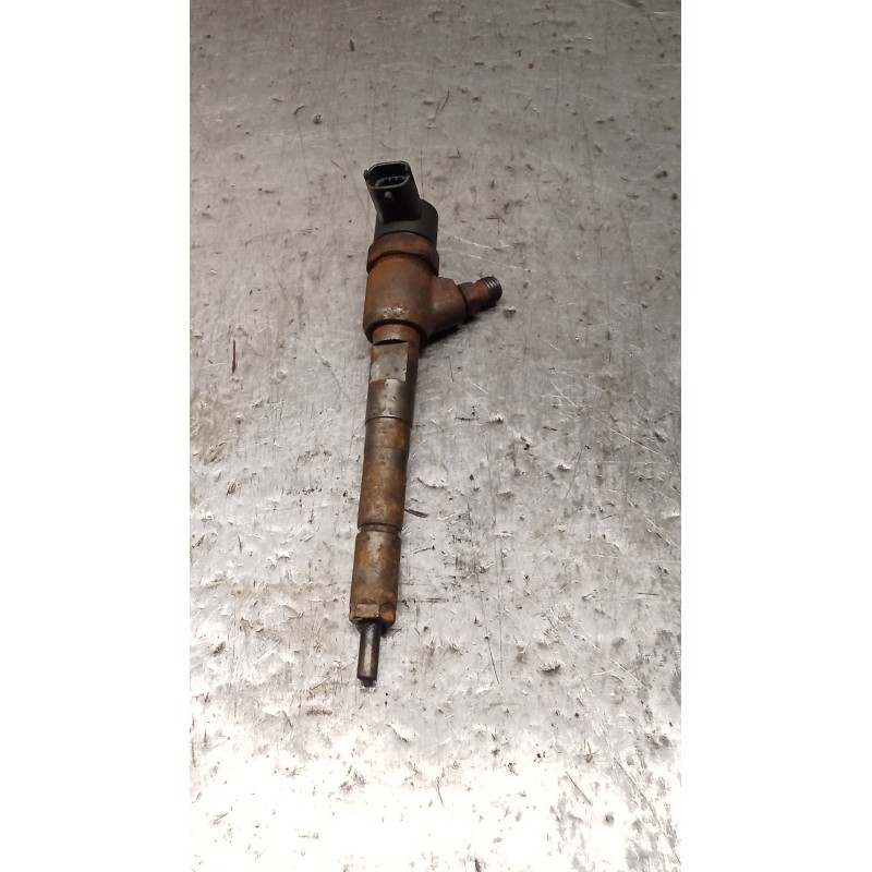 Recambio de inyector para suzuki swift iii (mz, ez) 1.3 ddis (rs 413d) referencia OEM IAM  BOSCH 05