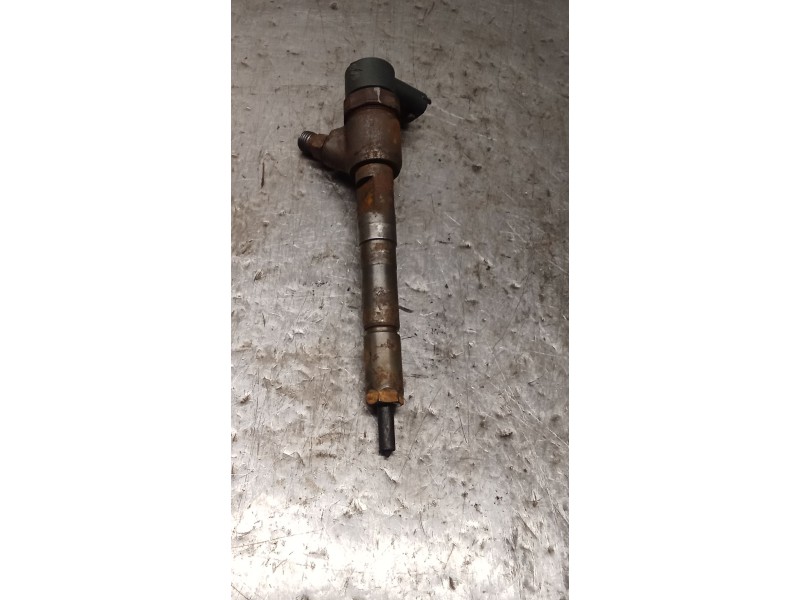 Recambio de inyector para suzuki swift iii (mz, ez) 1.3 ddis (rs 413d) referencia OEM IAM  BOSCH 05