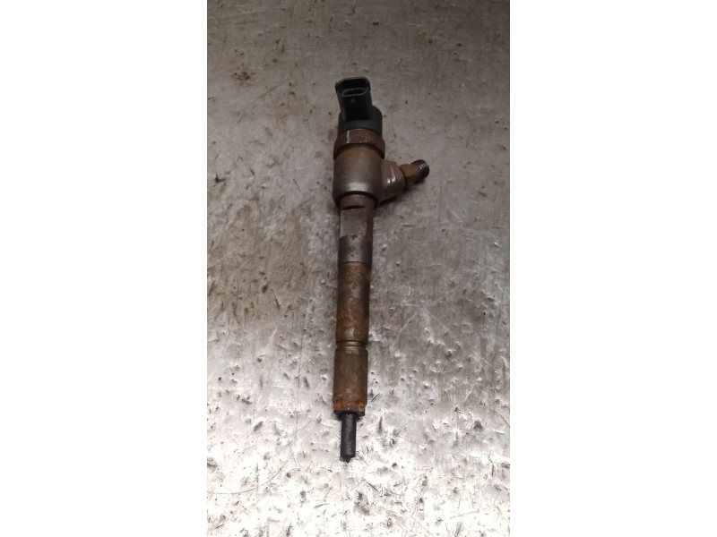 Recambio de inyector para suzuki swift iii (mz, ez) 1.3 ddis (rs 413d) referencia OEM IAM  BOSCH 05