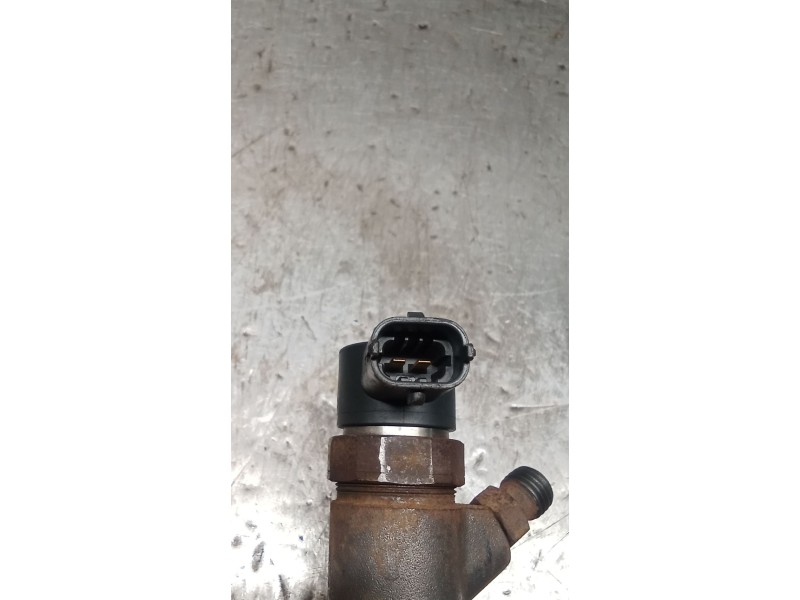 Recambio de inyector para suzuki swift iii (mz, ez) 1.3 ddis (rs 413d) referencia OEM IAM  BOSCH 05