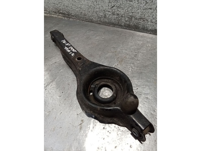 Recambio de brazo suspension inferior trasero izquierdo para ford focus c-max (dm2) 1.8 tdci referencia OEM IAM   POSTERIOR 03