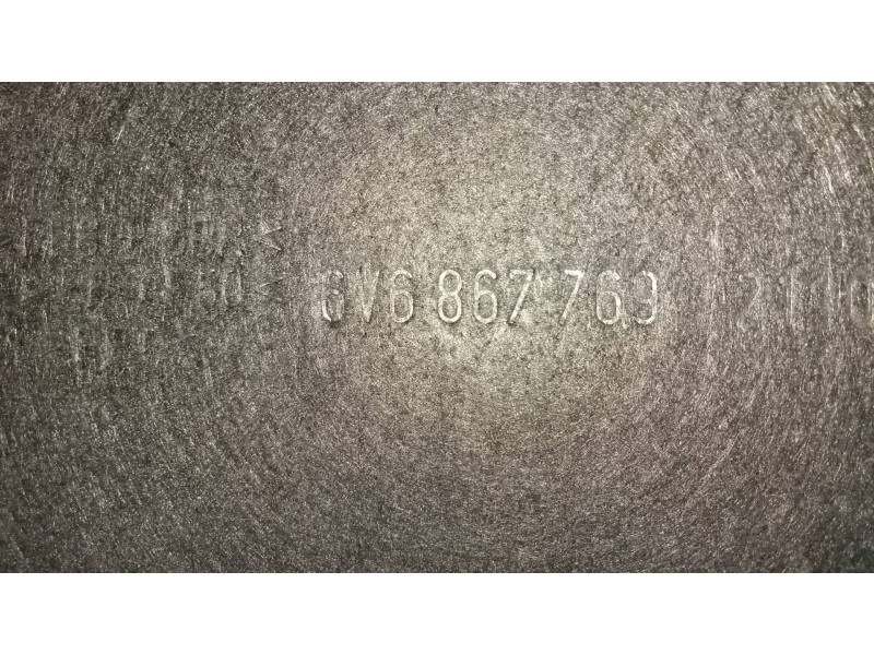 Recambio de bandeja trasera para skoda fabia 1.0 tsi referencia OEM IAM 6V6867769  