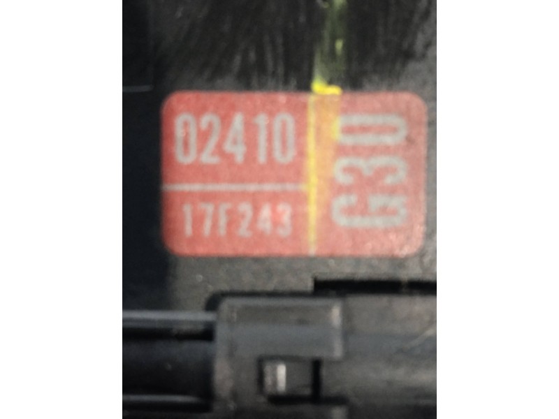 Recambio de mando limpia para toyota auris luna referencia OEM IAM 17F243 17F144 