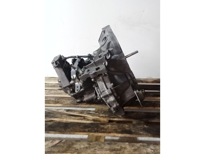Recambio de caja cambios para fiat 500 l (330) referencia OEM IAM 23.21 5V 2902232