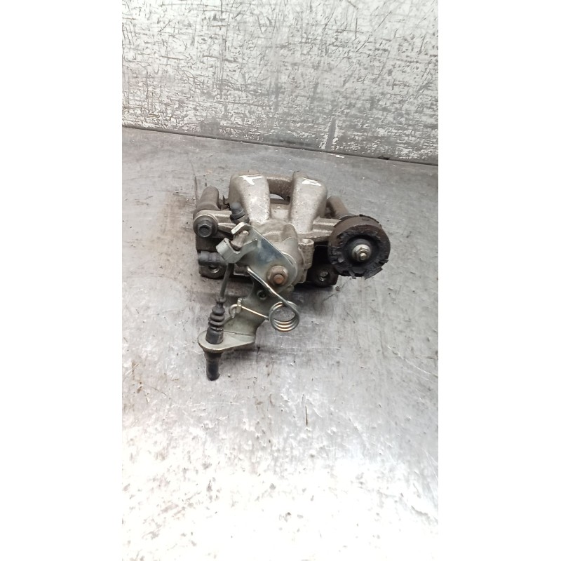 Recambio de pinza freno trasera derecha para fiat grande punto (199_) 1.4 16v (199bxg1b, 199axg1b) referencia OEM IAM  BOSCH 05
