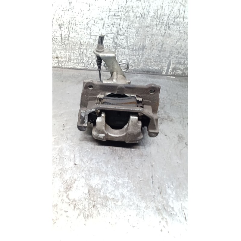 Recambio de pinza freno trasera derecha para fiat grande punto (199_) 1.4 16v (199bxg1b, 199axg1b) referencia OEM IAM  BOSCH 05