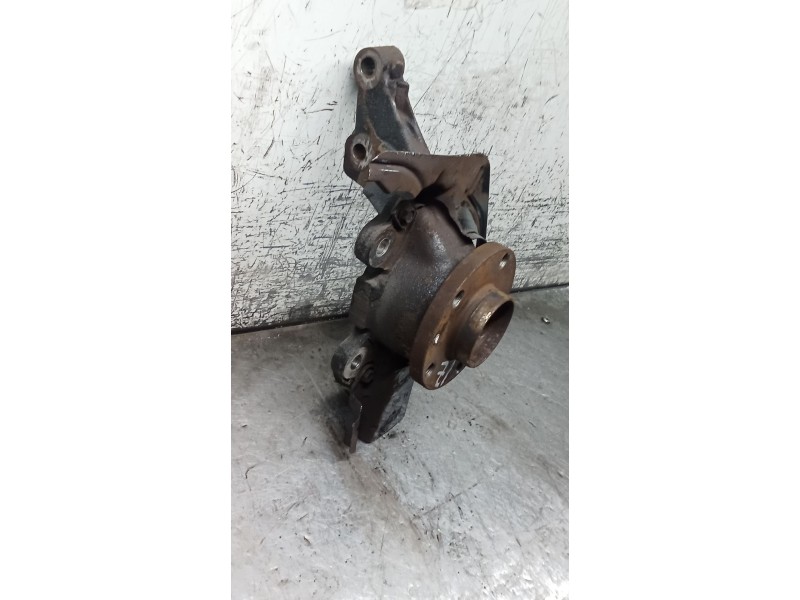 Recambio de mangueta delantera izquierda para fiat 500 l (330) referencia OEM IAM   12