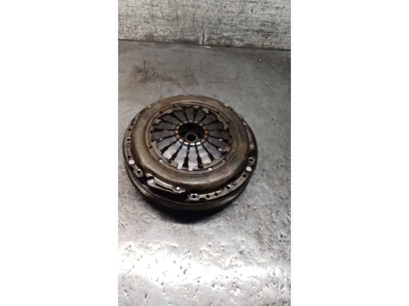 Recambio de kit embrague para suzuki swift iii (mz, ez) 1.3 ddis (rs 413d) referencia OEM IAM 9223223  05