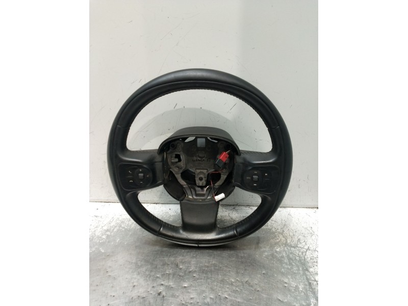 Recambio de volante para fiat 500 l (330) referencia OEM IAM   2012