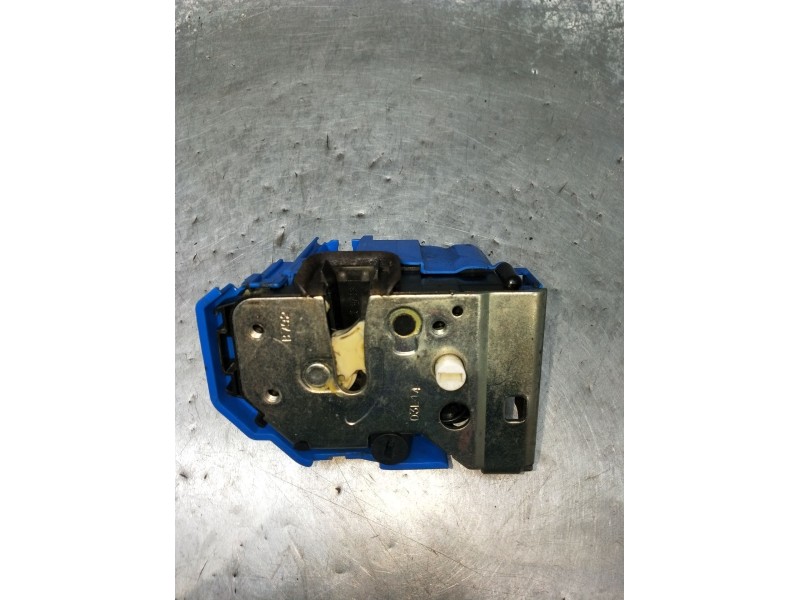 Recambio de motor cierre centralizado trasero izquierdo para fiat 500 l (330) referencia OEM IAM  5P 2012