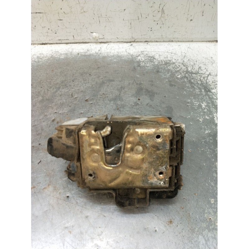 Recambio de motor cierre centralizado delantero izquierdo para volkswagen golf iii (1h1) 1.9 tdi referencia OEM IAM 1H0862153 5P