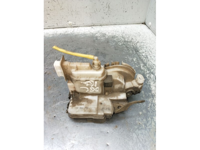 Recambio de motor cierre centralizado delantero izquierdo para volkswagen golf iii (1h1) 1.9 tdi referencia OEM IAM 1H0862153 5P