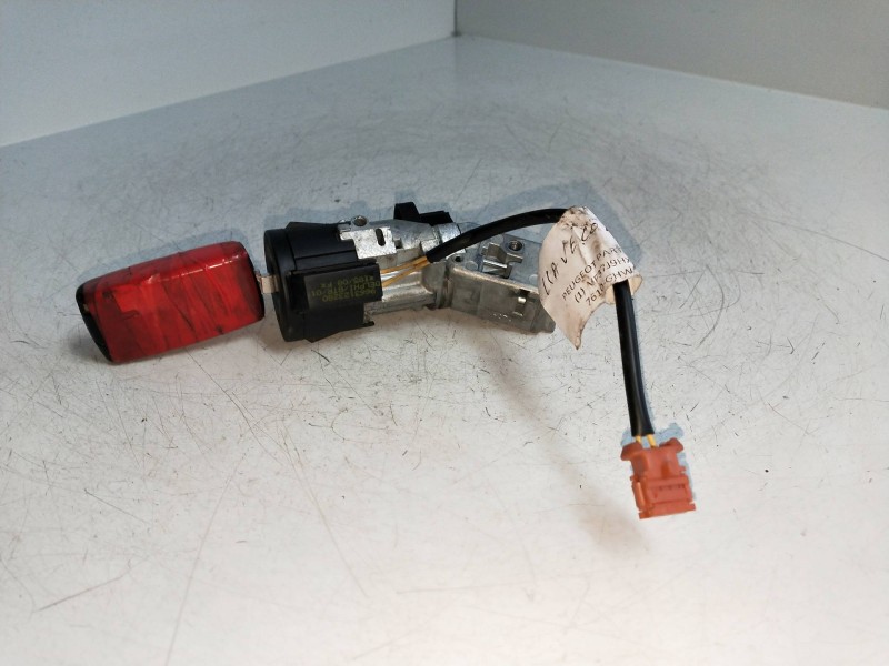 Recambio de conmutador de arranque para peugeot partner kasten confort l1 referencia OEM IAM N05024553  