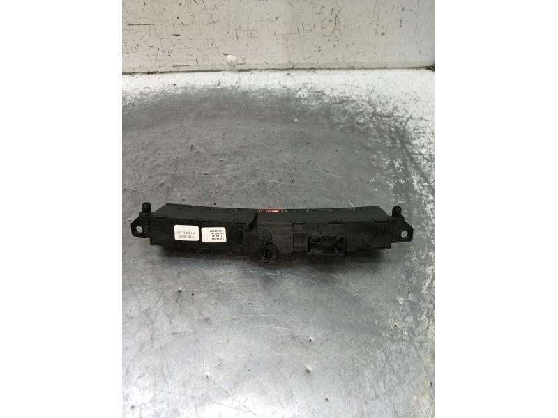 Recambio de mando multifuncion para fiat 500 l (330) referencia OEM IAM F330204201 735587541 735590807 2012