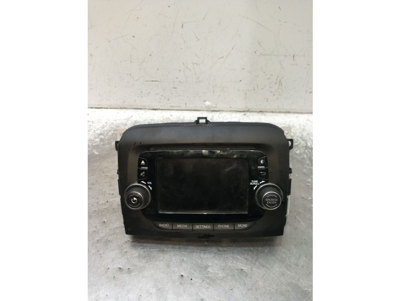 Recambio de sistema audio / radio cd para fiat 500 l (330) referencia OEM IAM A2C8386080 07355944690 2012