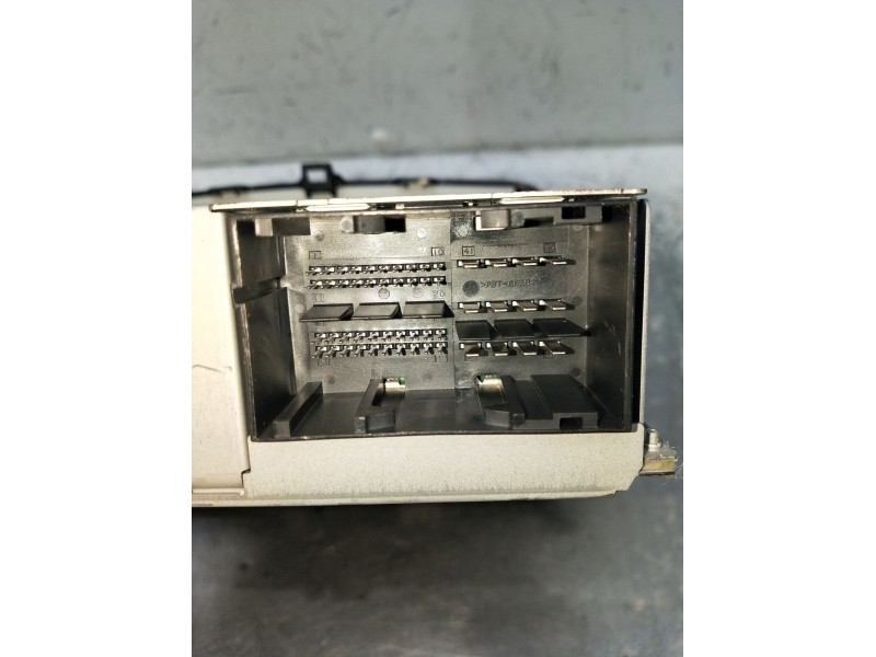 Recambio de sistema audio / radio cd para fiat 500 l (330) referencia OEM IAM A2C8386080 07355944690 2012