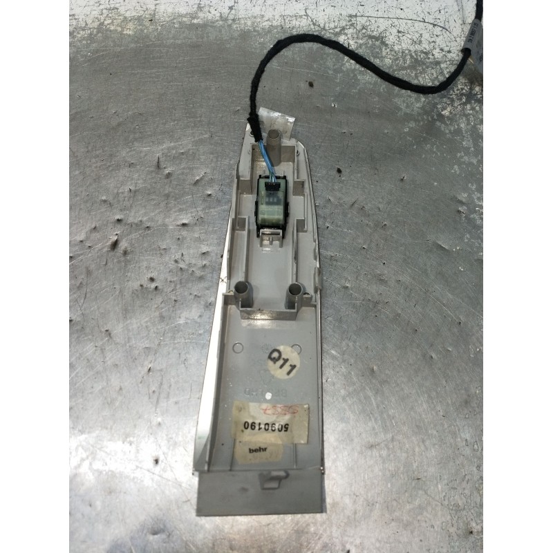 Recambio de mando elevalunas delantero derecho para mercedes-benz clase s (w220) berlina 500 (220.075) referencia OEM IAM 509019