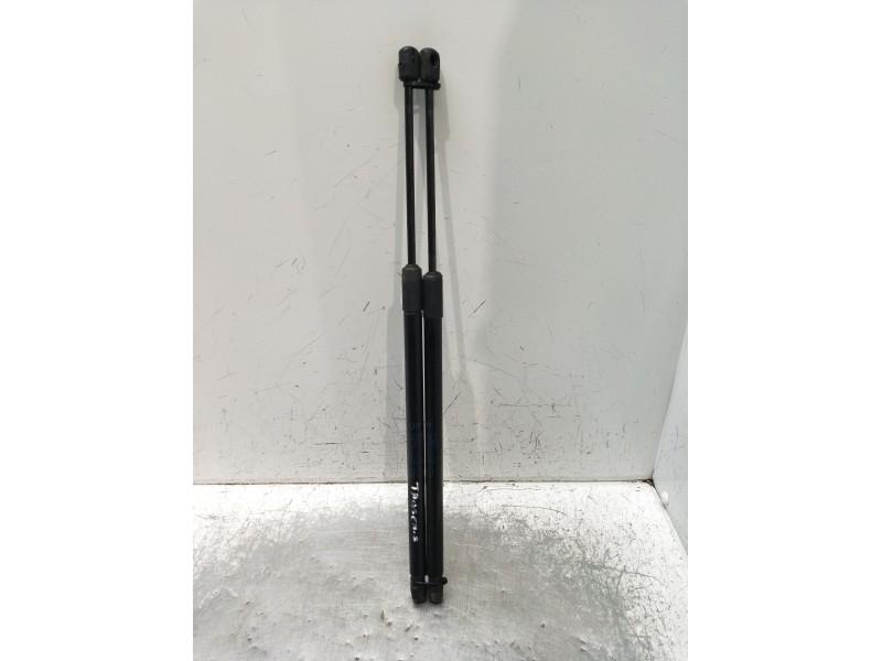 Recambio de amortiguadores maletero / porton para fiat 500 l (330) referencia OEM IAM 51953757ODM3246 062869 0680N 2012