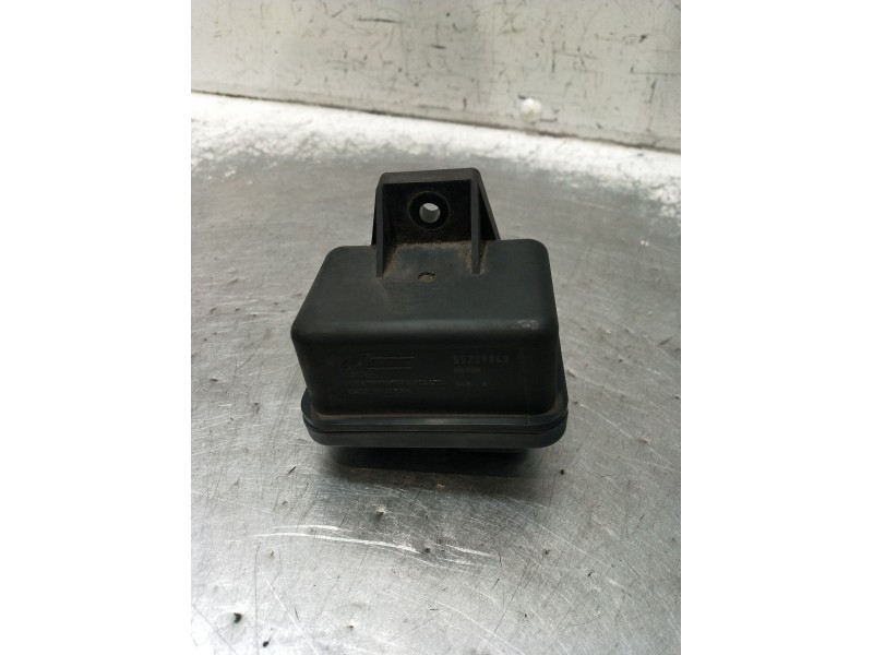 Recambio de caja precalentamiento para fiat 500 l (330) referencia OEM IAM 55229840  2012