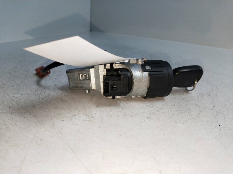 Recambio de conmutador de arranque para peugeot partner kasten confort l1 referencia OEM IAM N05024554  