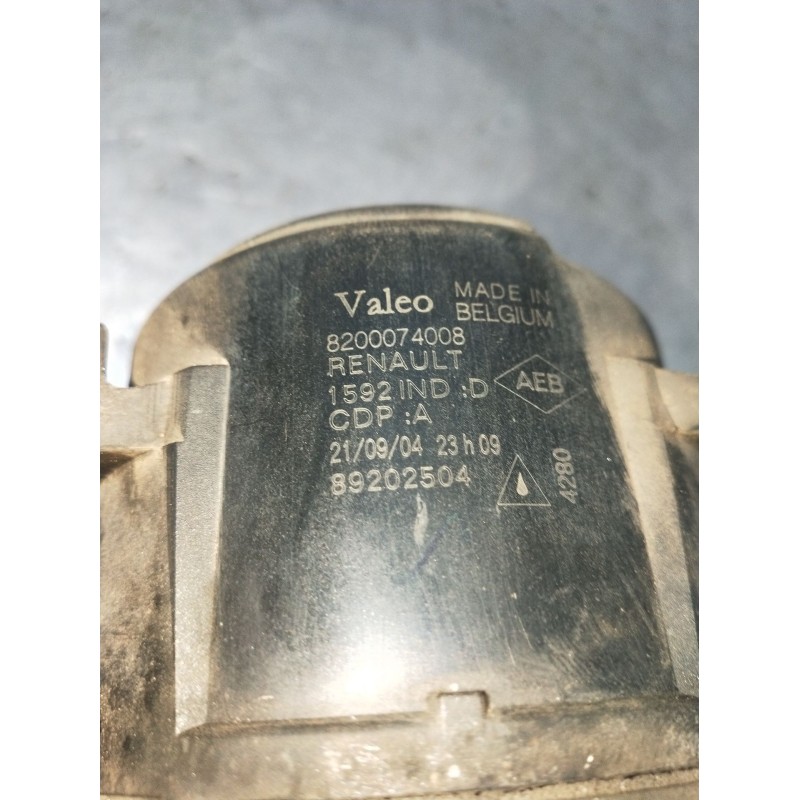 Recambio de faro antiniebla derecho para renault scénic ii (jm0/1_) 1.9 dci (jm0g, jm12, jm1g, jm2c) referencia OEM IAM 82000740