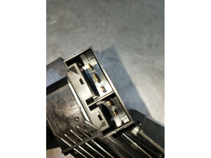 Recambio de conmutador de arranque para fiat 500 l (330) referencia OEM IAM 00505254300 61146901 2012