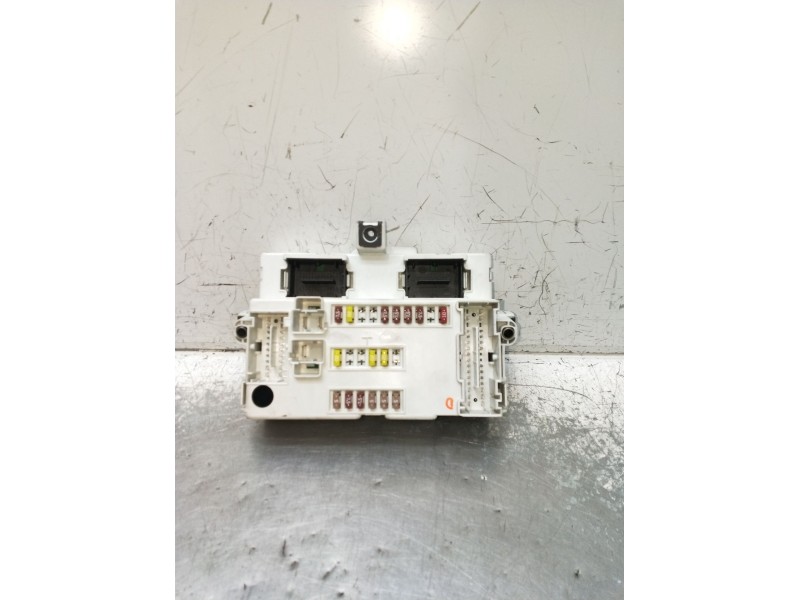 Recambio de caja reles / fusibles para fiat 500 l (330) referencia OEM IAM 51984083 BCM330I13 2012 498ABCML7