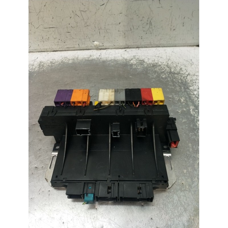 Recambio de caja reles / fusibles para mercedes-benz clase s (w220) berlina 500 (220.075) referencia OEM IAM A0205451732 0504511