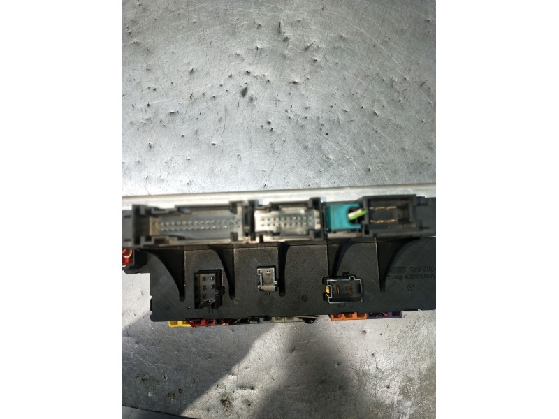 Recambio de caja reles / fusibles para mercedes-benz clase s (w220) berlina 500 (220.075) referencia OEM IAM A0205451732 0504511