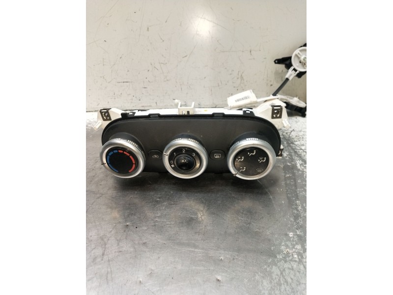 Recambio de mando calefaccion / aire acondicionado para fiat 500 l (330) referencia OEM IAM 5R2240100  2012