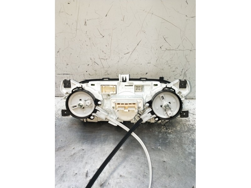 Recambio de mando calefaccion / aire acondicionado para fiat 500 l (330) referencia OEM IAM 5R2240100  2012