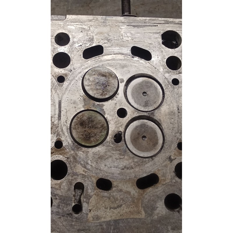 Recambio de culata para volkswagen caddy iv furgoneta/monovolumen (saa, sah) 2.0 tdi referencia OEM IAM 04L103308C DFS 15