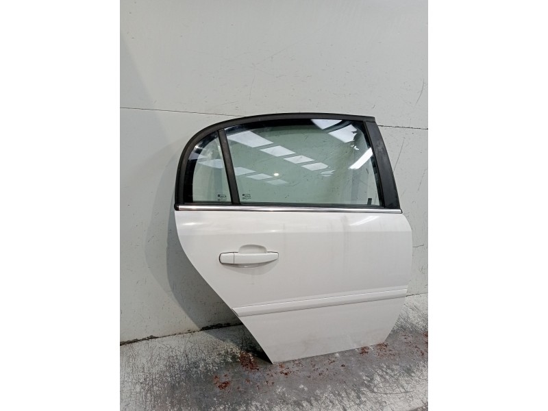 Recambio de puerta trasera derecha para opel vectra c (z02) 2.2 dti 16v (f69) referencia OEM IAM  4P 