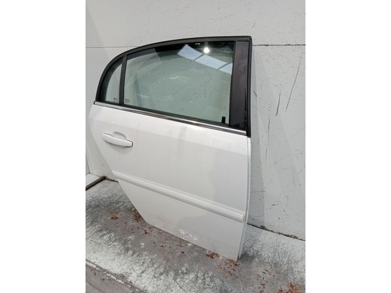 Recambio de puerta trasera derecha para opel vectra c (z02) 2.2 dti 16v (f69) referencia OEM IAM  4P 