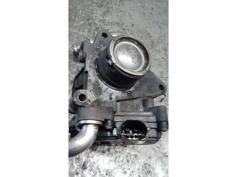 Recambio de valvula egr para volkswagen caddy iv furgoneta/monovolumen (saa, sah) 2.0 tdi referencia OEM IAM 12863701 04L131501R