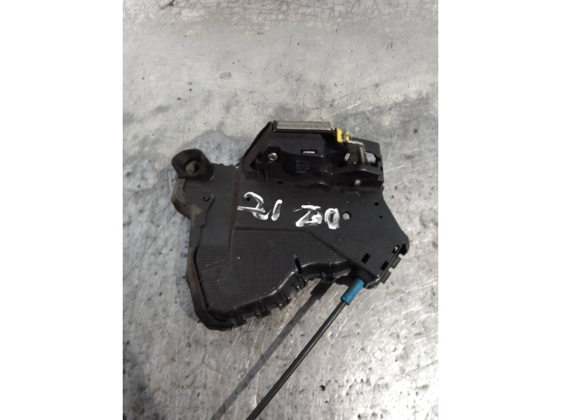 Recambio de motor cierre centralizado delantero izquierdo para toyota auris luna referencia OEM IAM  5P 