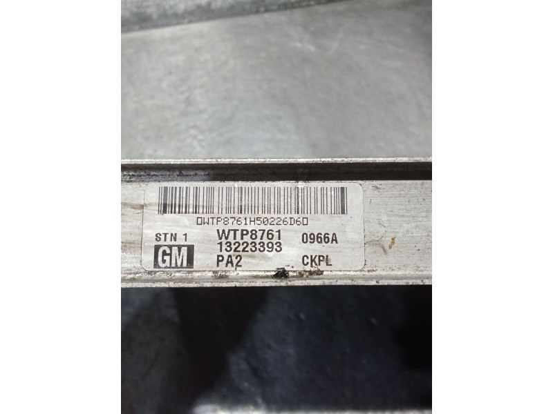 Recambio de intercooler para opel astra h gtc (a04) 1.9 cdti (l08) referencia OEM IAM 13223393  04