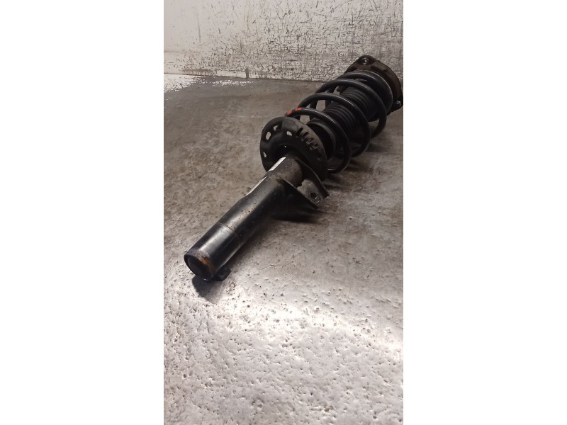Recambio de amortiguador delantero izquierdo para volkswagen caddy iv furgoneta/monovolumen (saa, sah) 2.0 tdi referencia OEM IA
