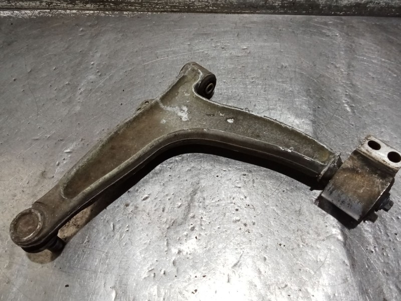 Recambio de brazo suspension inferior delantero derecho para saab 9-3 station wagon (e50) 1.9 tid referencia OEM IAM   05